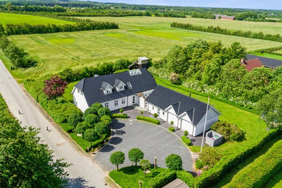 Top 6 over dyreste boliger til salg i Gram. Priser op til 4.998.000 kr