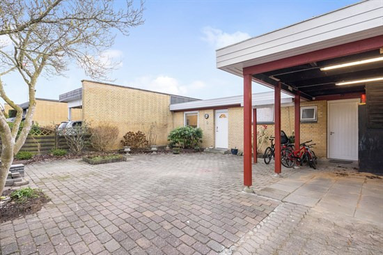 Langørvej 19 er til salg for kun 1.698.000 kr.: Se de billigste boliger til salg i Tilst her