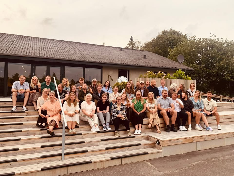 Mejrup Kultur- og Fritidscenter summer af liv med fejring af dimissioner, fester og brunch