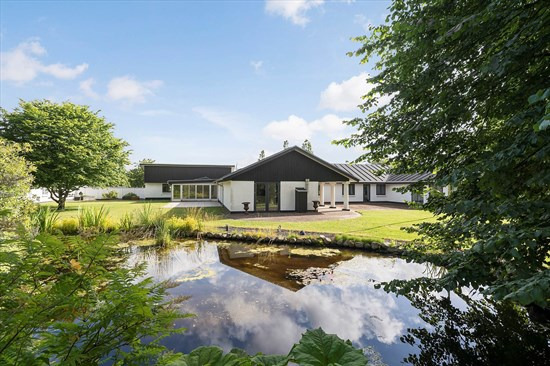 Drømmer du om luksus? Se Ikast-Brande kommune dyreste bolig til 6,6  mio. kroner på Hedegårdsvej 14 og flere topadresser!