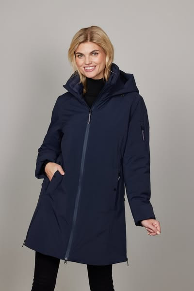 Skott Aalborg lancerer Medina-jakken: Stilfuld og funktionel til udendørs brug