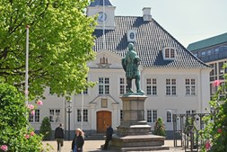 Nøgletalsrapporten: Belysning af udgifter og service i 6-Byerne