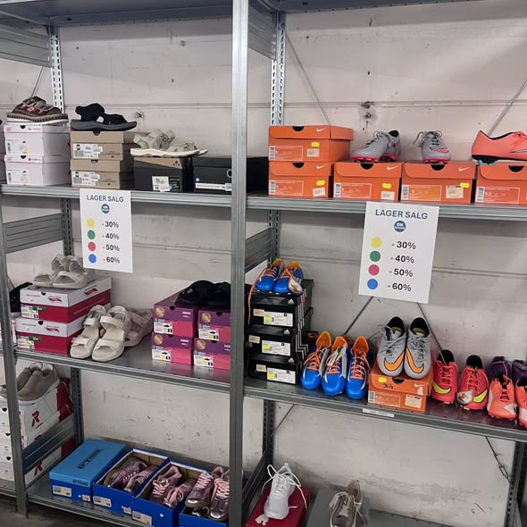 DK Shoes Brønderslev ApS inviterer til late night shopping og lagersalg med store besparelser