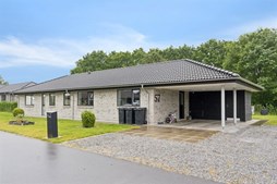 Top 6 over dyreste boliger til salg i Fårvang. Priser op til 3.995.000 kr