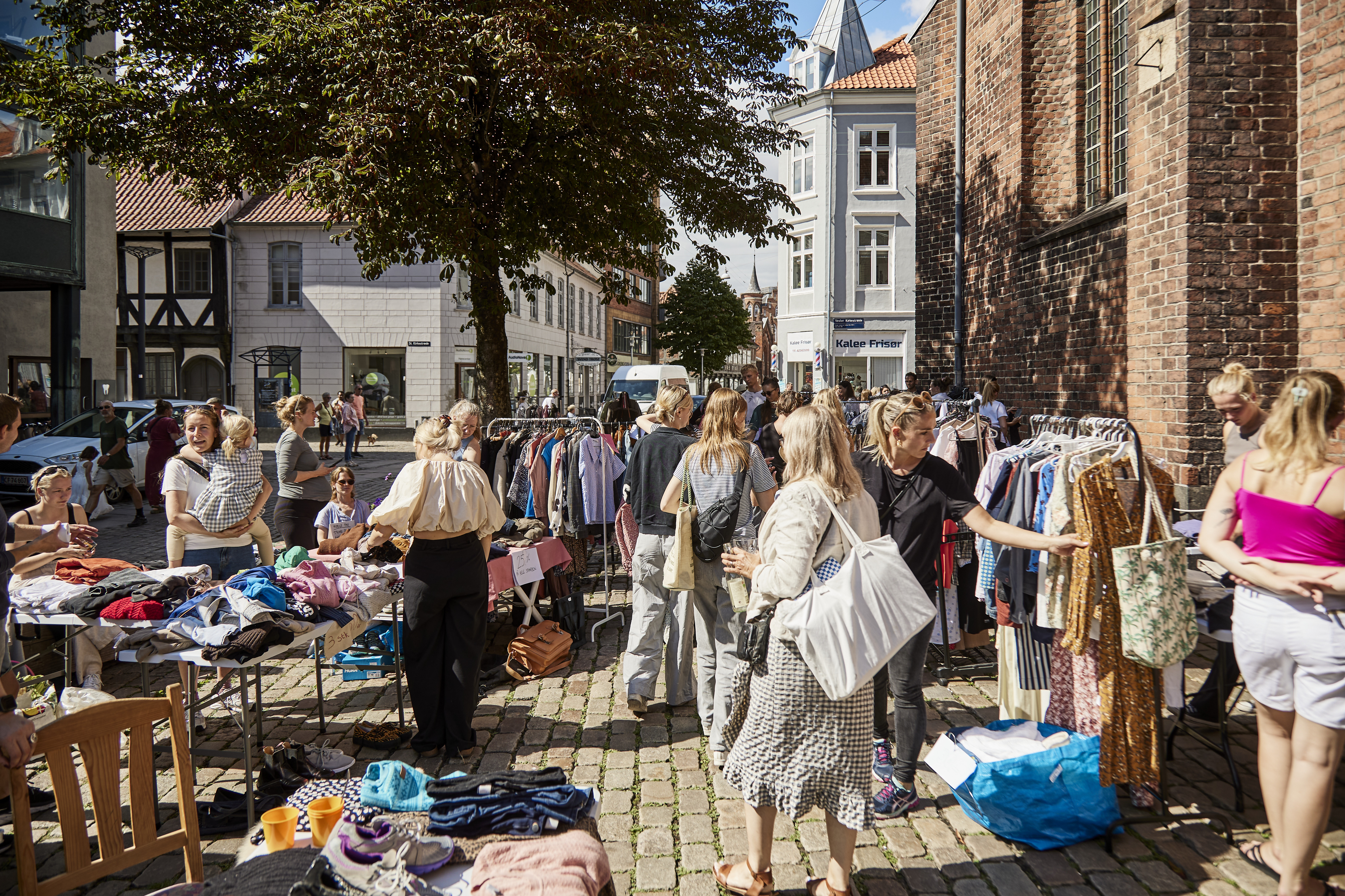 Genbrugsmarked i børnehøjde