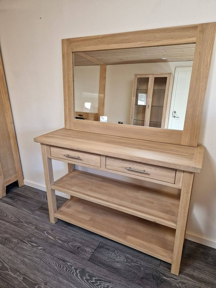 Hovelind Møbler tilbyder brugte renoverede møbler med levering i hele landet