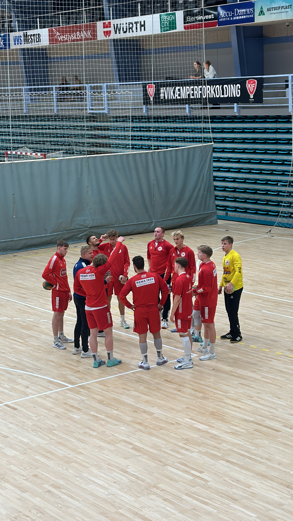 KIF Håndbold taber fysisk kamp til Otterup HK men ser fremad mod Rækker Mølle-duel