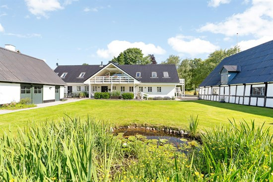 Top 6 over dyreste boliger til salg i Hjortshøj. Priser op til 7.995.000 kr