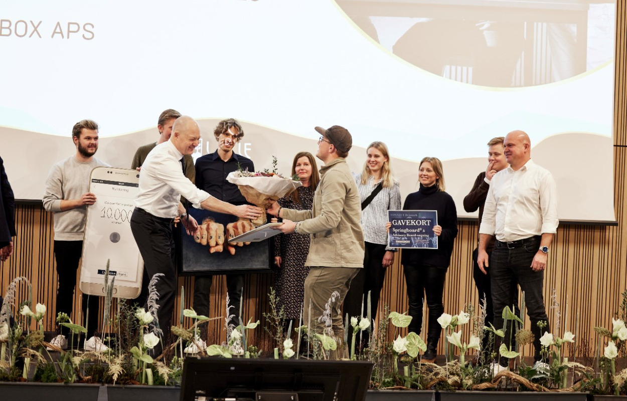 Lydtæt mødeboks har brudt lydmuren: Vejle-firma hædres med Årets Iværksætterpris