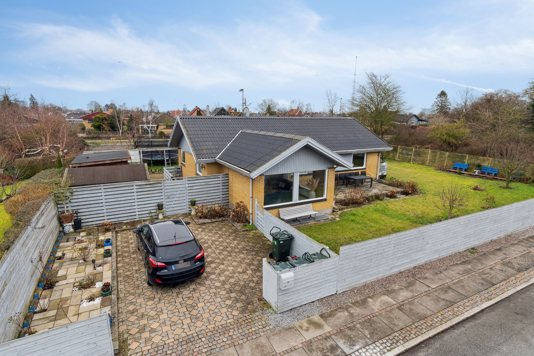 Til salg hos Nybolig Hvidovre - Alexander Holm ApS: Indflytningsklar familievilla