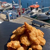 SuperBrugsen Dronninglund tilbyder indbagte rejer med sprød panering