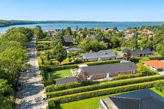 Pris sat ned med 600.000 kr. på Virum Vandvej 18B