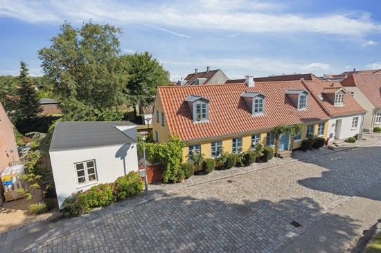 Til salg hos Nybolig Hjørring v/Morten Hove: Charmerende villa med moderne indretning