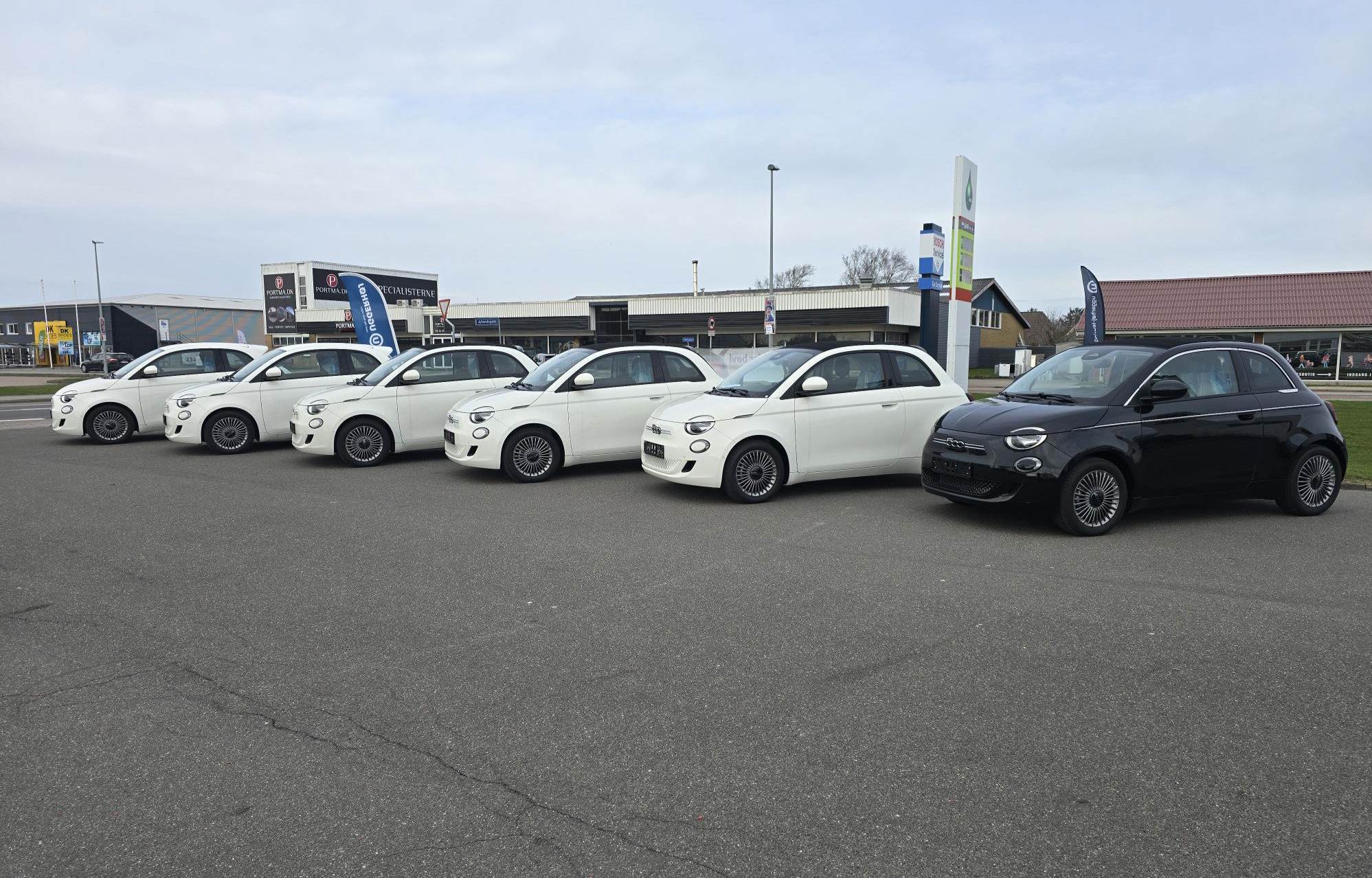 Nyd friheden med den nye Fiat 500e Comfort Pack Cabrio hos Uggerhøj Brønderslev A/S