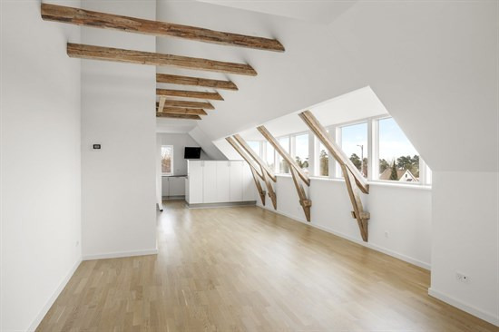 Pris sat ned med 255.000 kr. på Karlslunde Strandvej 82