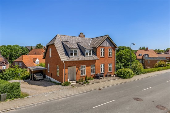 Højervej 1 og 1 anden boliger er kommet til salg denne uge i Tønder - se boligerne her.