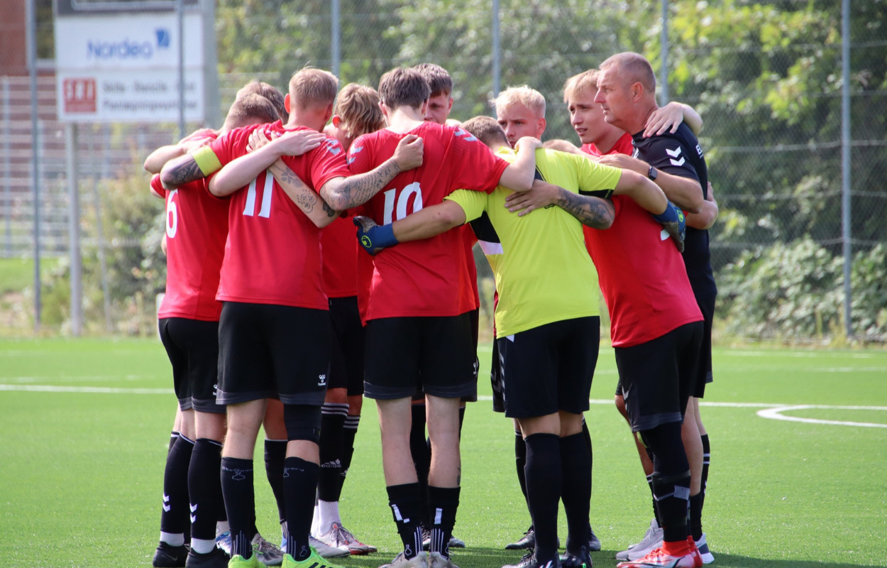 FC Horsens fejrer sejr over AGF med fælles pubcrawl