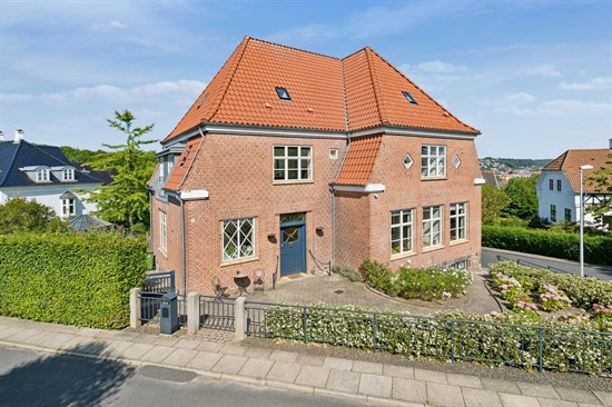 Luksus til salg: Brummersvej 9 til 12.995.000 kr – Se Vejles dyreste boliger her