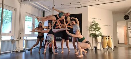 PolePlay+18: Polefitness og festlig stemning i Casa Bailar
