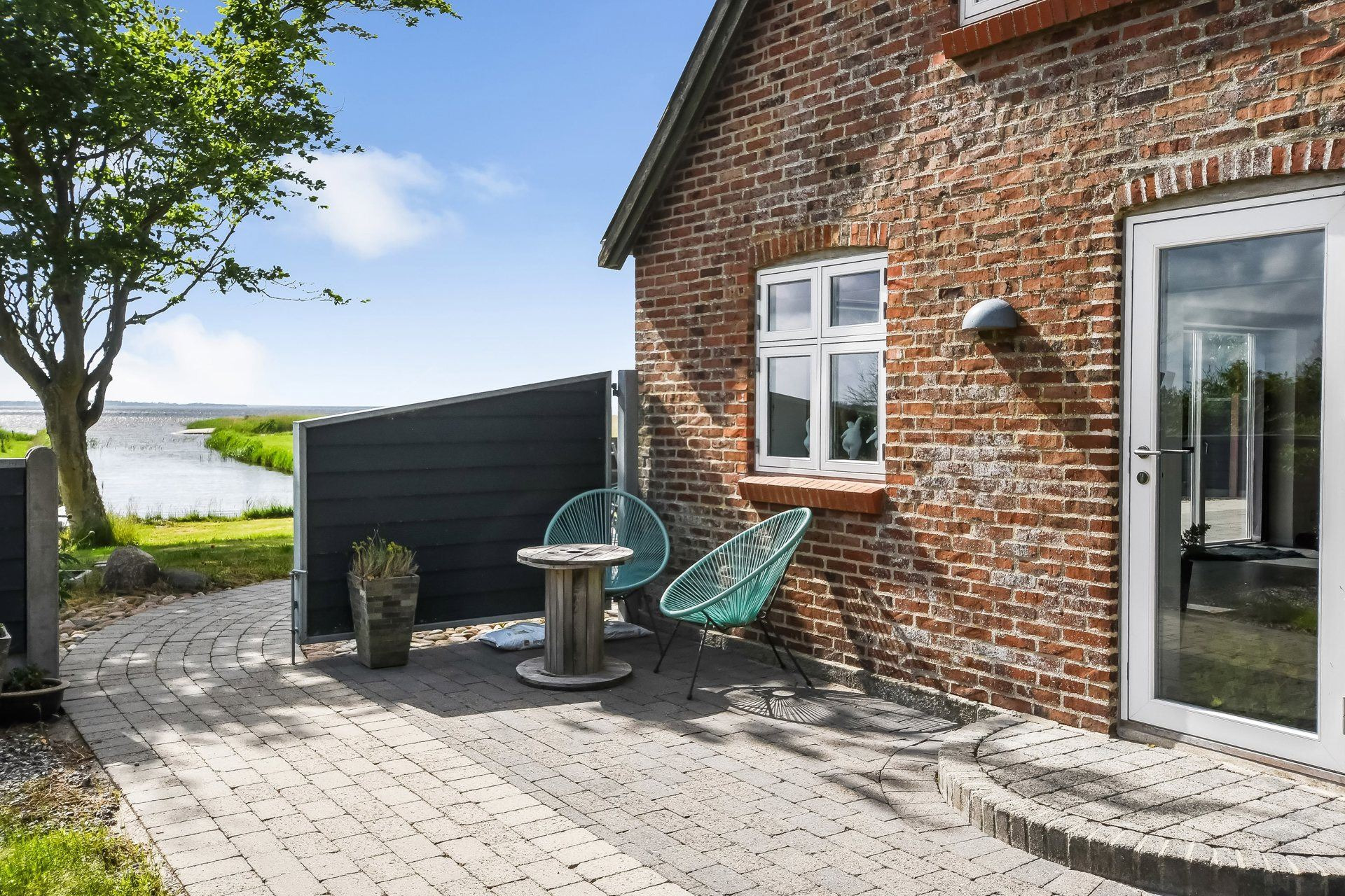 Fjordvejen 38, Gørding til salg for 3,0  mio. kroner - Se 5 andre boliger til salg i Vemb