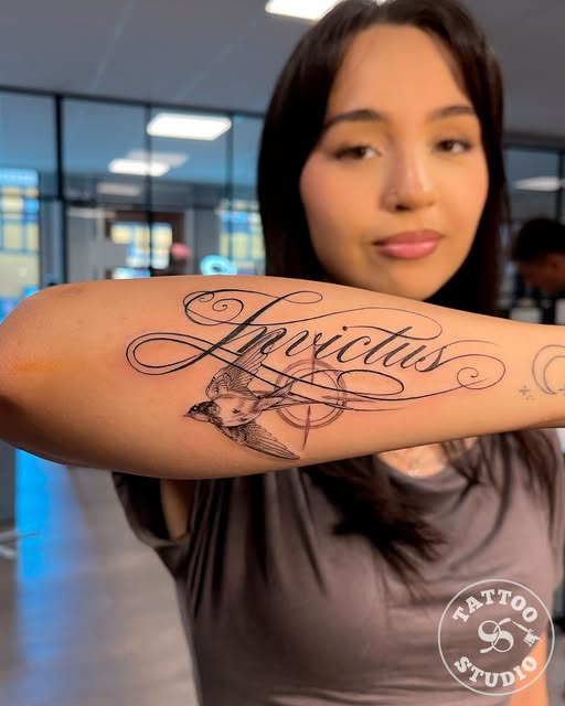 Tattoo Studio 96 Aalborg viser en fine line-tatovering udført af Alexy