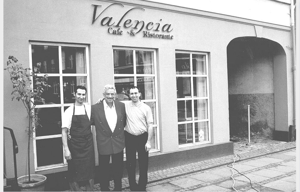 Et varmt velkommen til Café & Ristorante Valencia!