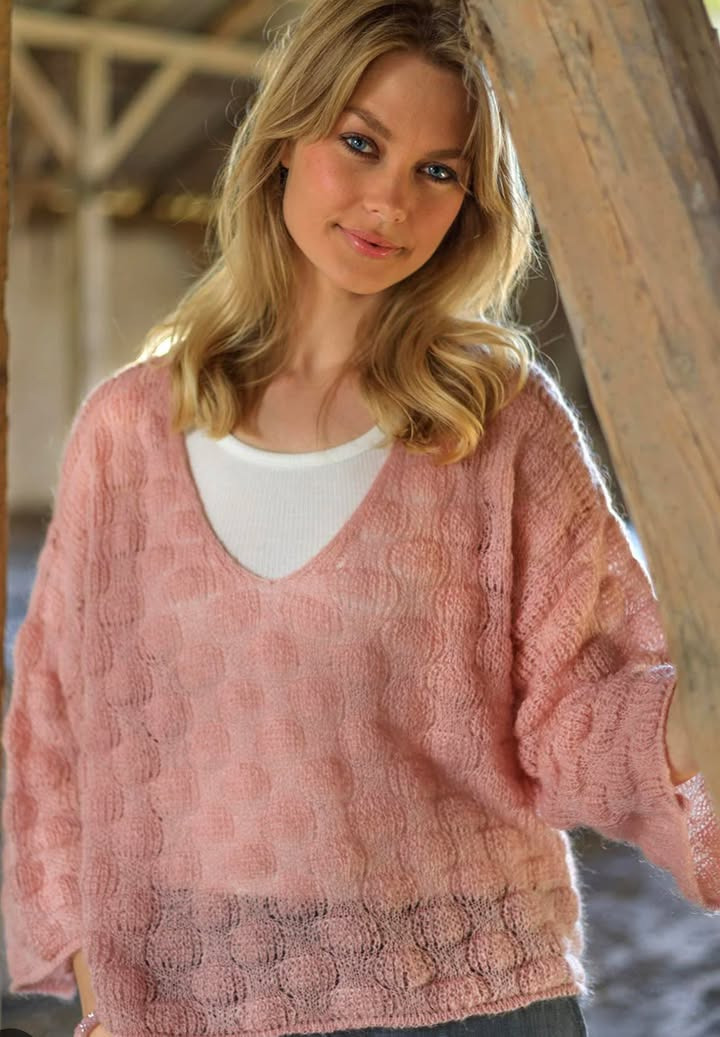 Rosengreen tilbyder smart strik fra Black Colour til nedsat pris