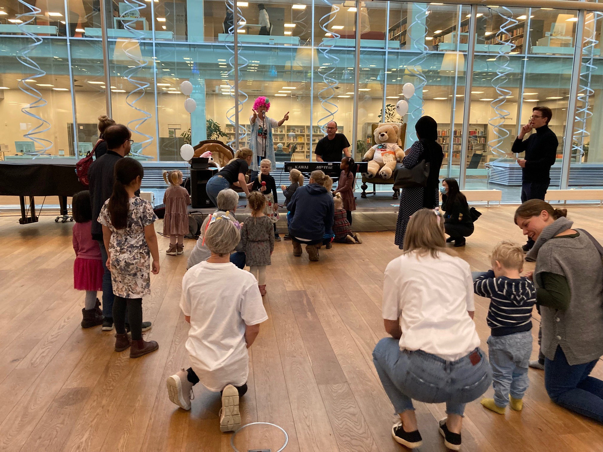 Musik og leg på Kolding Bibliotek: Fra "Slut med sut" til rocklytteklub