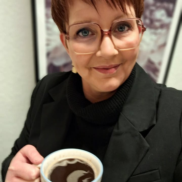 Lux By Jakobsen inviterer til shoppingoplevelse med nye styles og udsalg i butikken