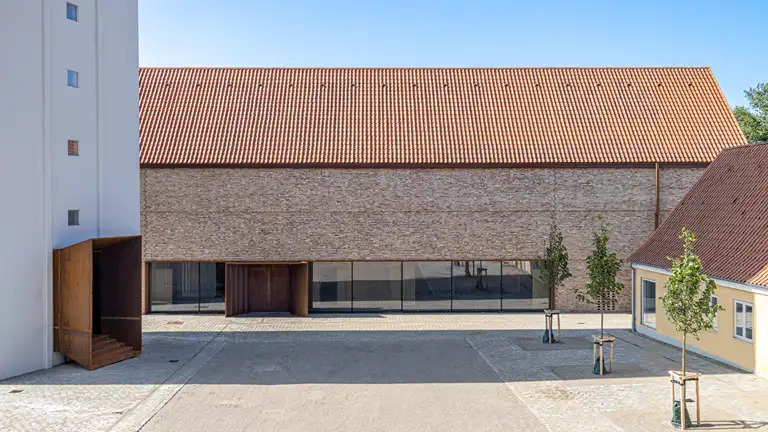 SMK Thy åbner med imponerende udstilling af moderne fransk kunst i naturskønne omgivelser