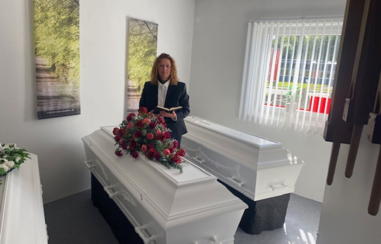 Hvordan kan du være bedemand? Pia brænder for at skabe en værdig afsked i livets sværeste stund