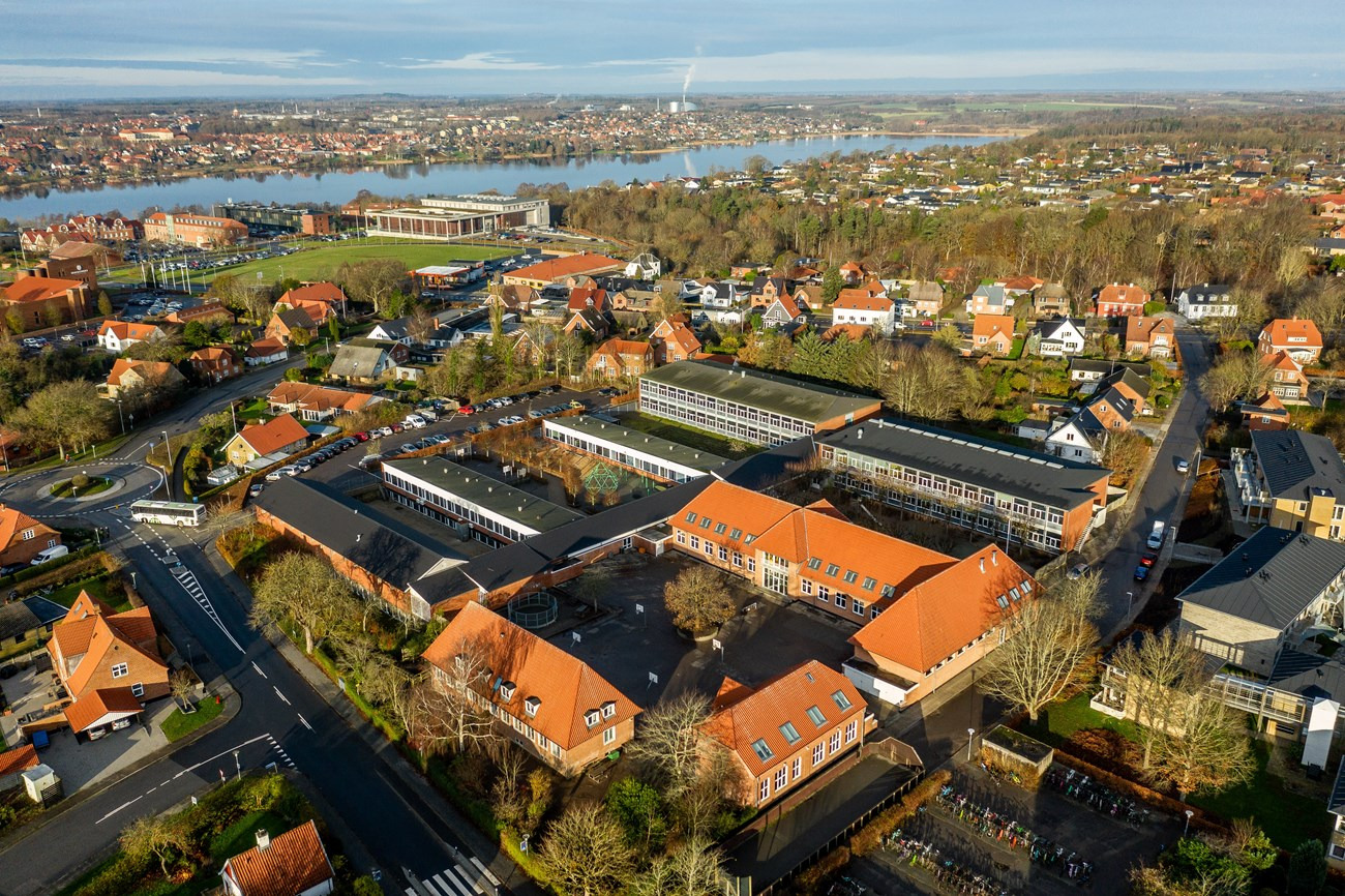 Unik mulighed: Overlund Skolegrund udbudt til salg