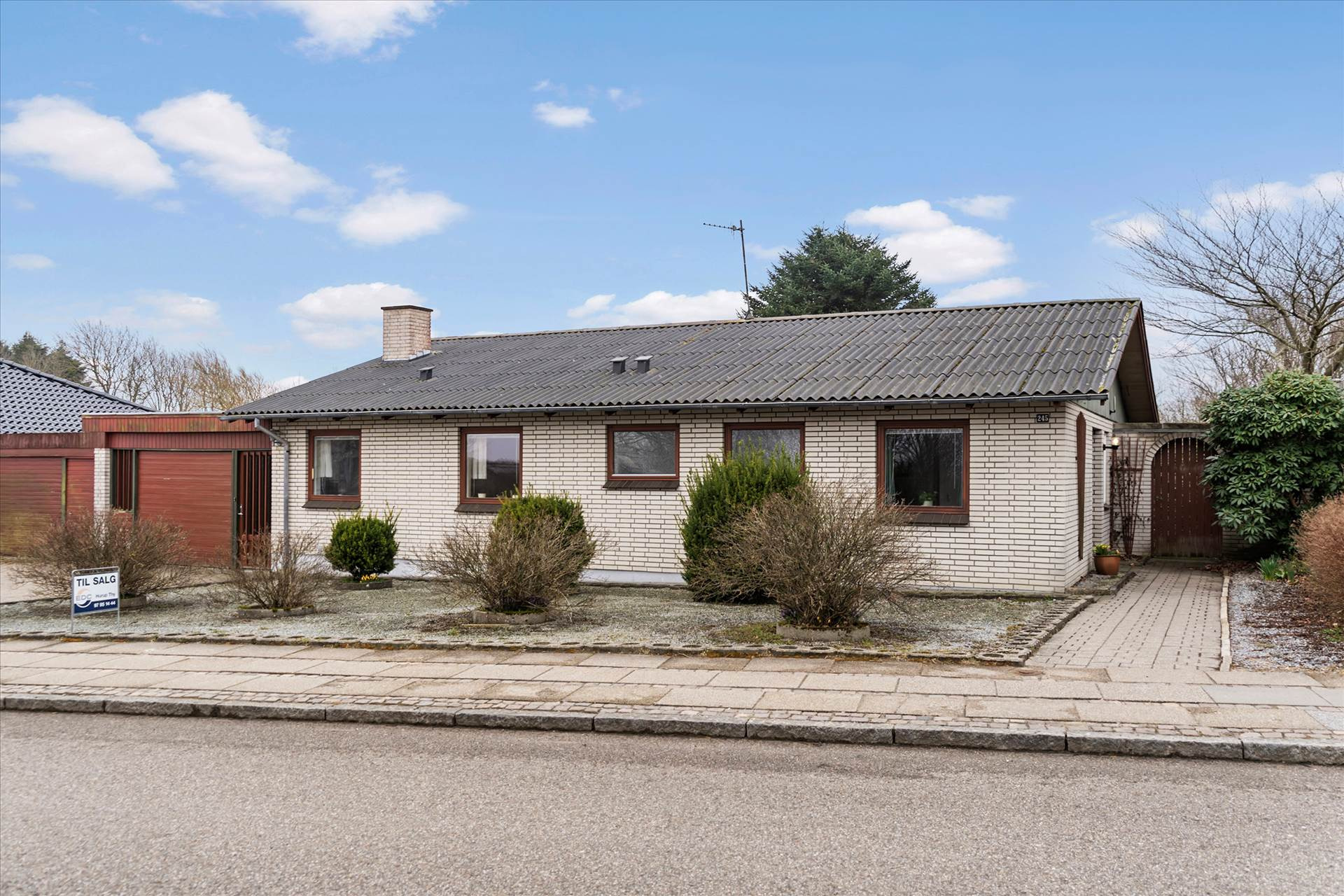 Til salg hos EDC Hurup Thy: Velindrettet og rummelig 1-plansvilla