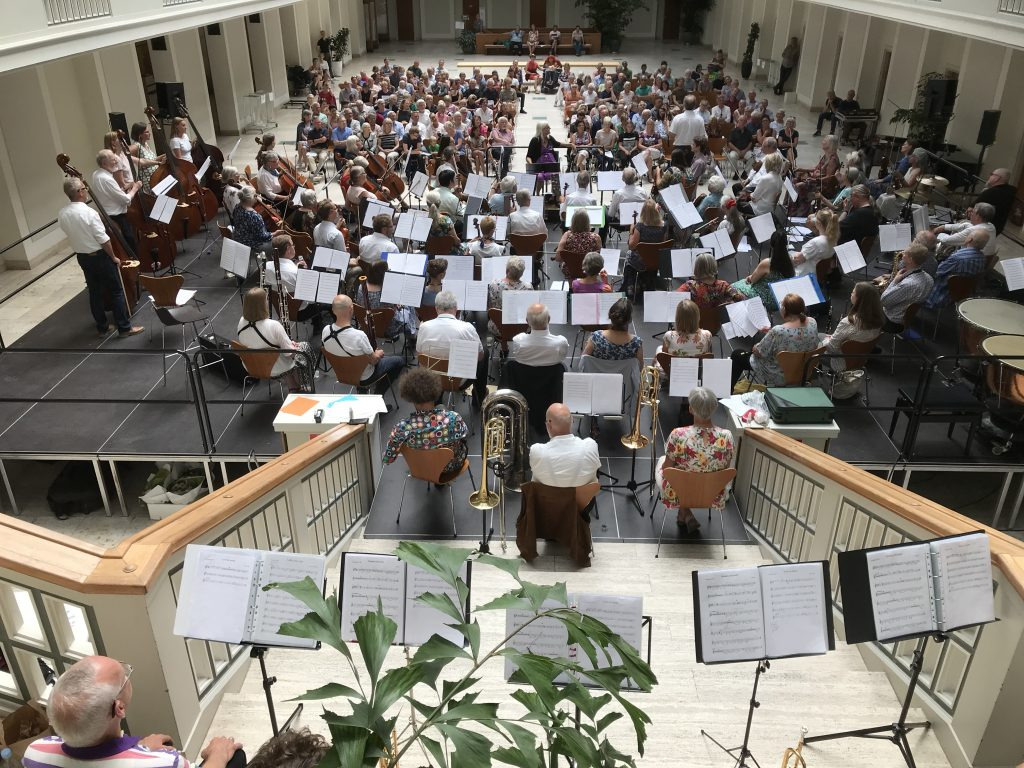 Oplev Publikumsorkestrets magiske aften i Charlottenlund