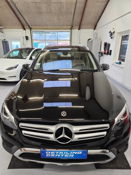 Mercedes-Benz GLC 220d genvinder glans med permanent SiC-beskyttelse hos Detailing Center