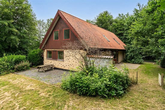 Smedestien 3 er til salg for kun 575.000 kr.: Se de billigste boliger til salg i Børkop her