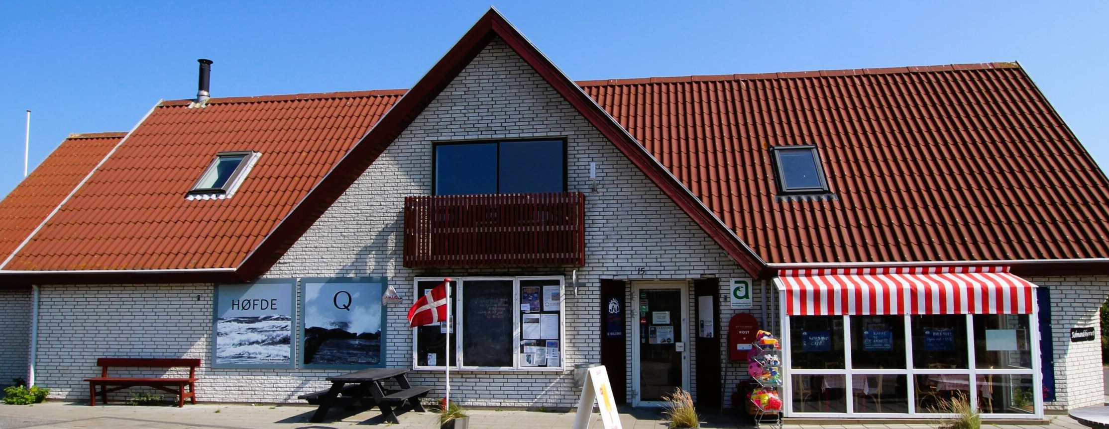 Jul i den hyggelige Købmandsgård i Fjaltring