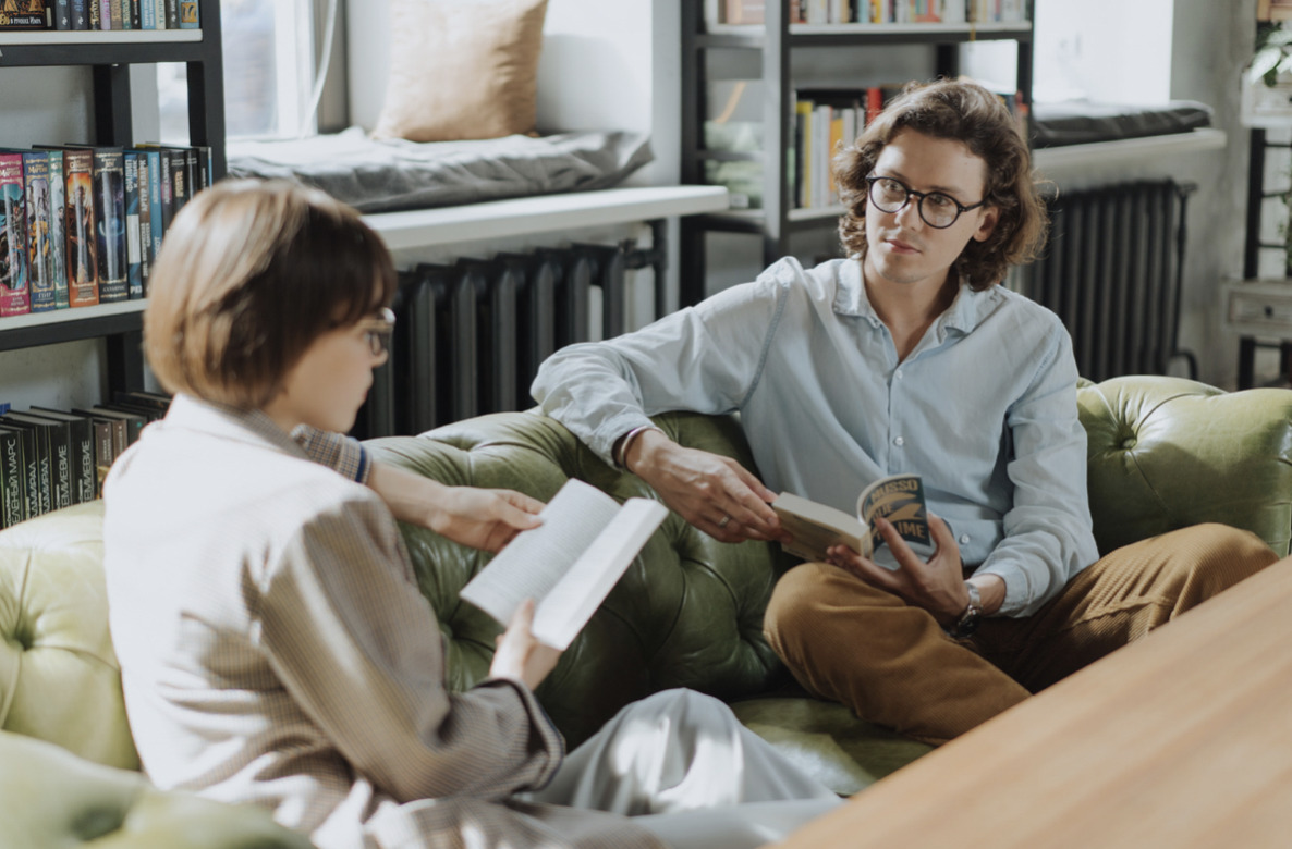 Forny din læselyst i en læseklub