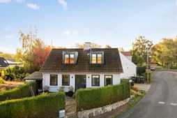 Rødkærvej 13 er til salg for kun 695.000 kr.: Se de billigste boliger til salg i Sabro her