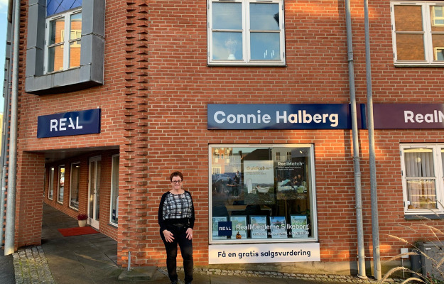 Hold dig opdateret på lokale nyheder fra sociale medier