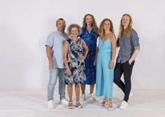 Oplev en weekend med revy, brunch og bal i Ålbæk