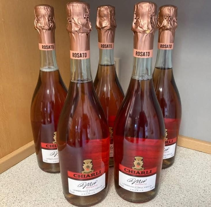 Lambrusco rosé-tilbud hos Min Købmand Øster Bjerregrav: Spar 30 kr per flaske