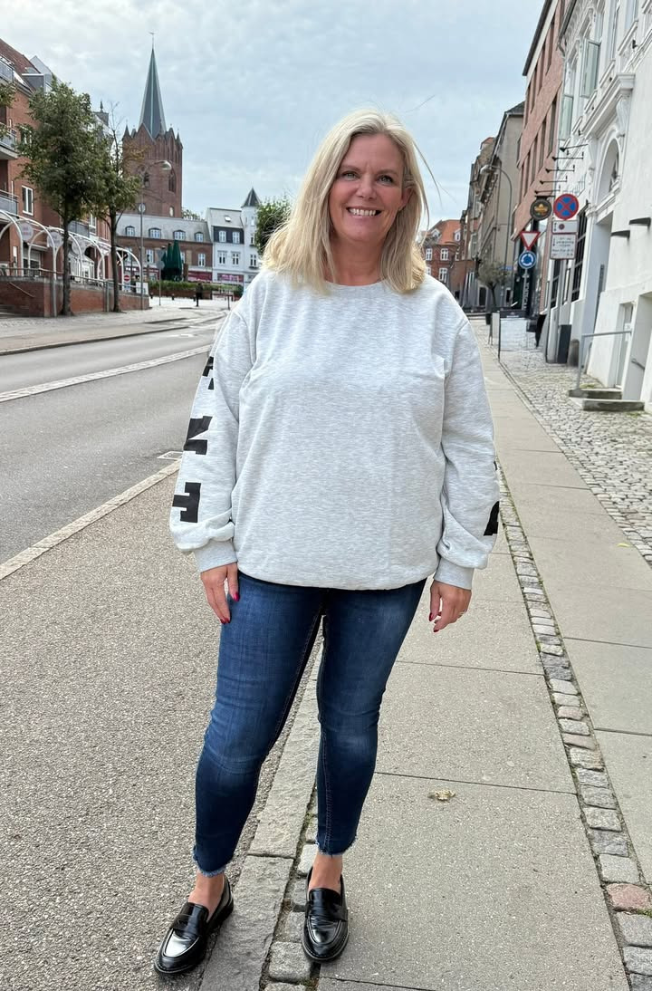 Only Curves præsenterer unik sweatshirt fra Kaffe Curve og Willy jeans fra Only Carmakoma