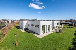 Luksusbolig netop kommet til salg i Hørning: Se hvad du skal smide for Hørnings dyreste adresser her