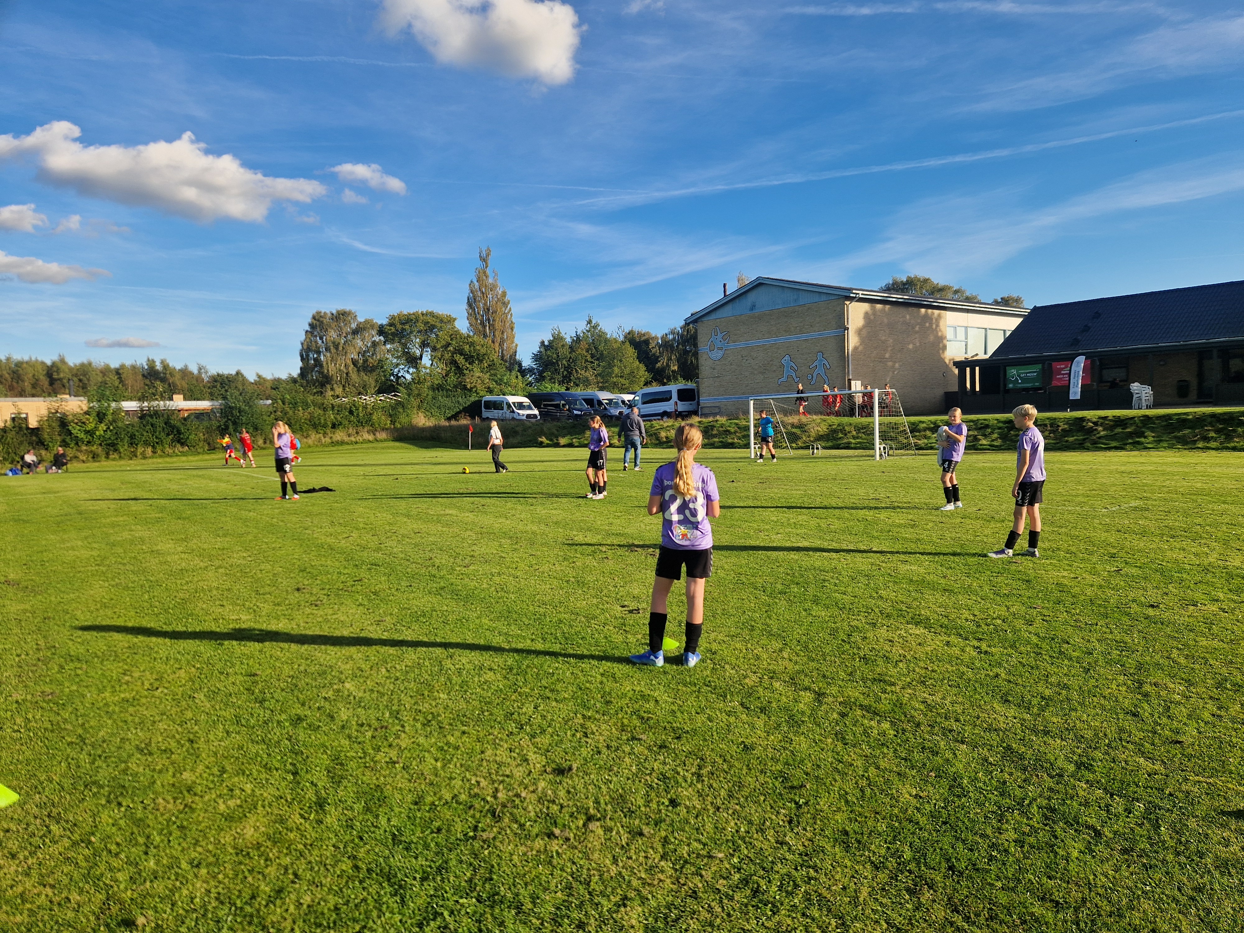 Keeper Julia redder dagen for Faxe Haslev Pigefodbold U14 mod Benløse IF