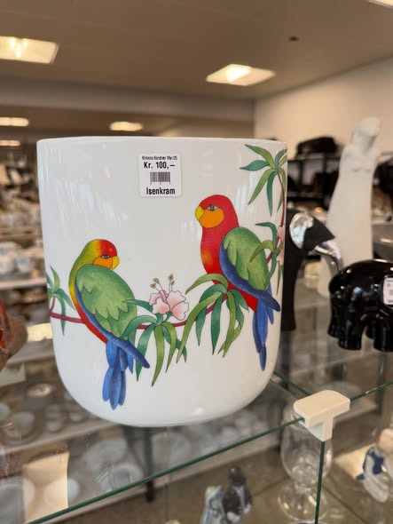 Kirkens Korshær Genbrug Egå inviterer til unikke fund på 2.000 m2 butik