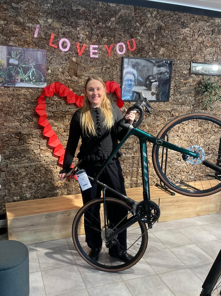 Tag din Valentine med til Fri BikeShop Vejle og få taget et særligt billede
