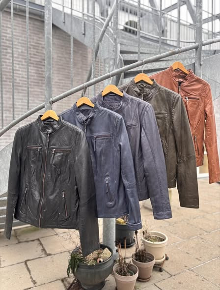 Skott Aalborg præsenterer Moltan skindjakke i flere farver og størrelser