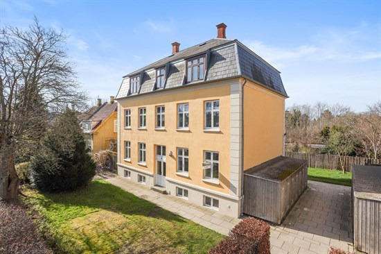 Charlottenlundvej 2B er til salg for kun 3.495.000 kr.: Se de billigste boliger til salg i Hellerup her