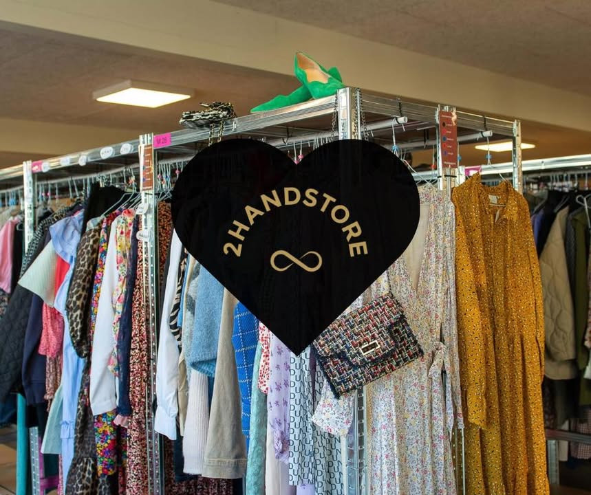 2HandStore tilbyder gratis standforlængelse for at henvise nye lejere